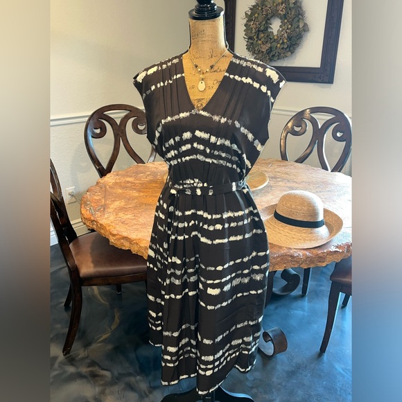 Vera Wang Watercolor Brown Ombré Belted Sleeveless Dress Polyester Size 10 - Picture 3 of 5